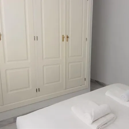 Rentalsevilla Gran Poder Апартаменты *