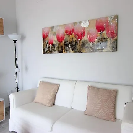 Rentalsevilla Gran Poder Apartment